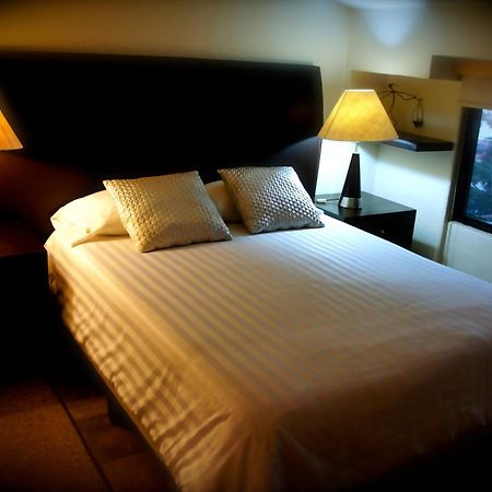 Aztic Hotel And Executive Suites مدينة مكسيكو الغرفة الصورة