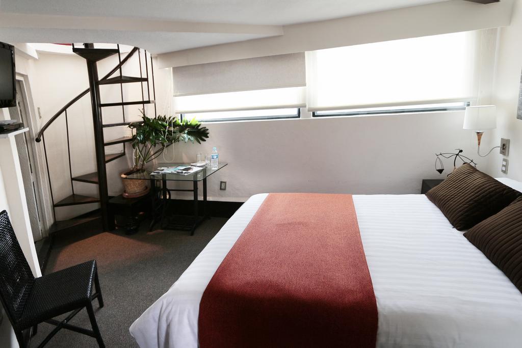 Aztic Hotel And Executive Suites مدينة مكسيكو المظهر الخارجي الصورة