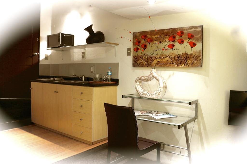 Aztic Hotel And Executive Suites مدينة مكسيكو الغرفة الصورة